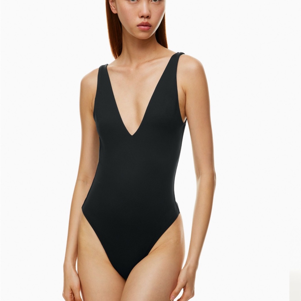 Aritzia Contour Bodysuit New Without Tags